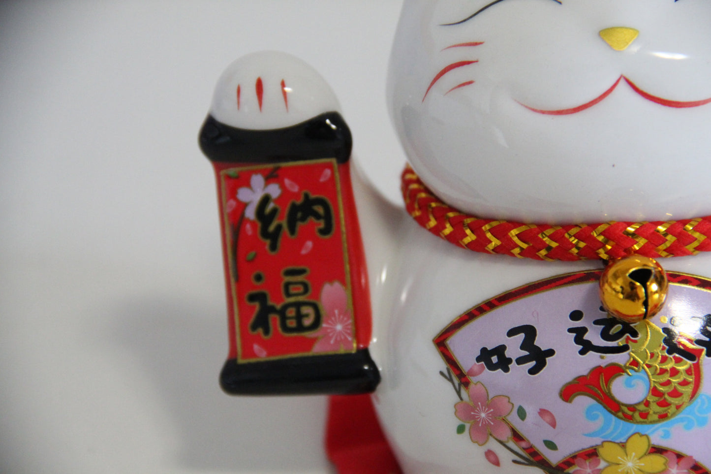 14cm 5.5 inches Ceramic Maneki Neko Lucky Cat auto waving hand with battery call fortune and good luck