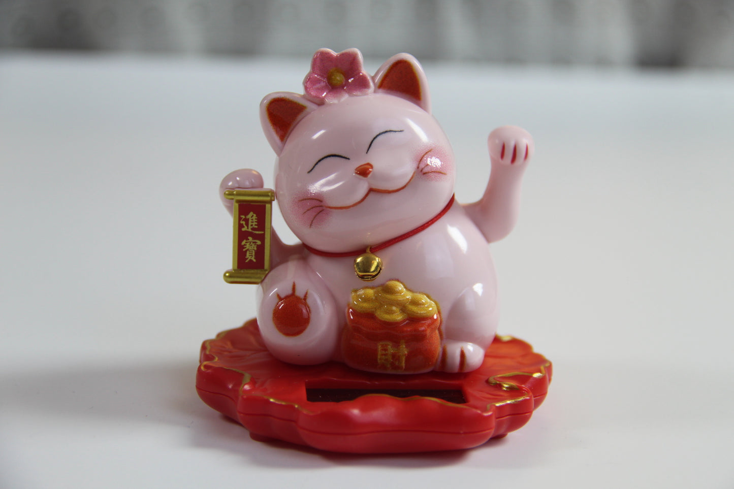 Maneki Neko Lucky cat "Blossom" solar energy auto waving hand bring you fortune and good luck